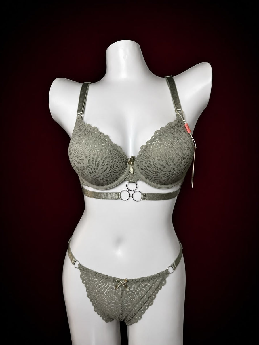 Champagne Lace Charm Set