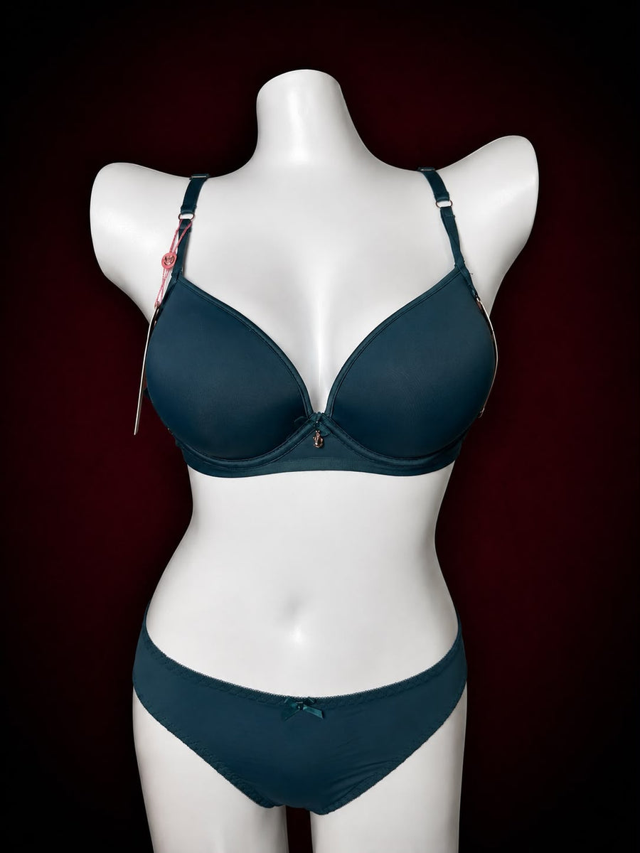 GraceForm Essential Lingerie Set