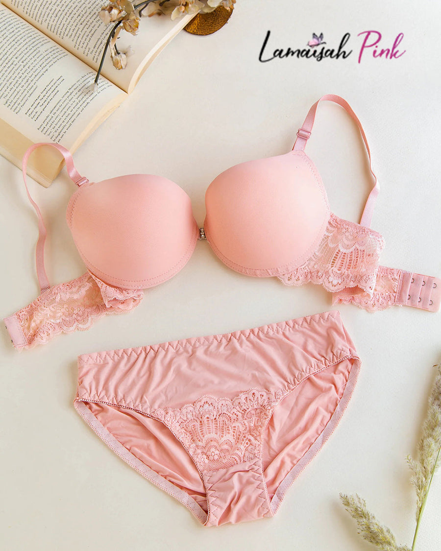 Lacy Bra Set